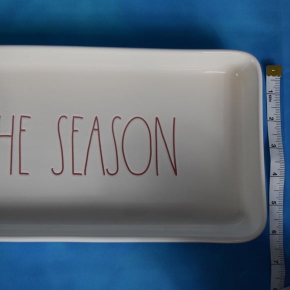 Rae Dunn "TIS' THE SEASON" Tray - Picture 6 of 6